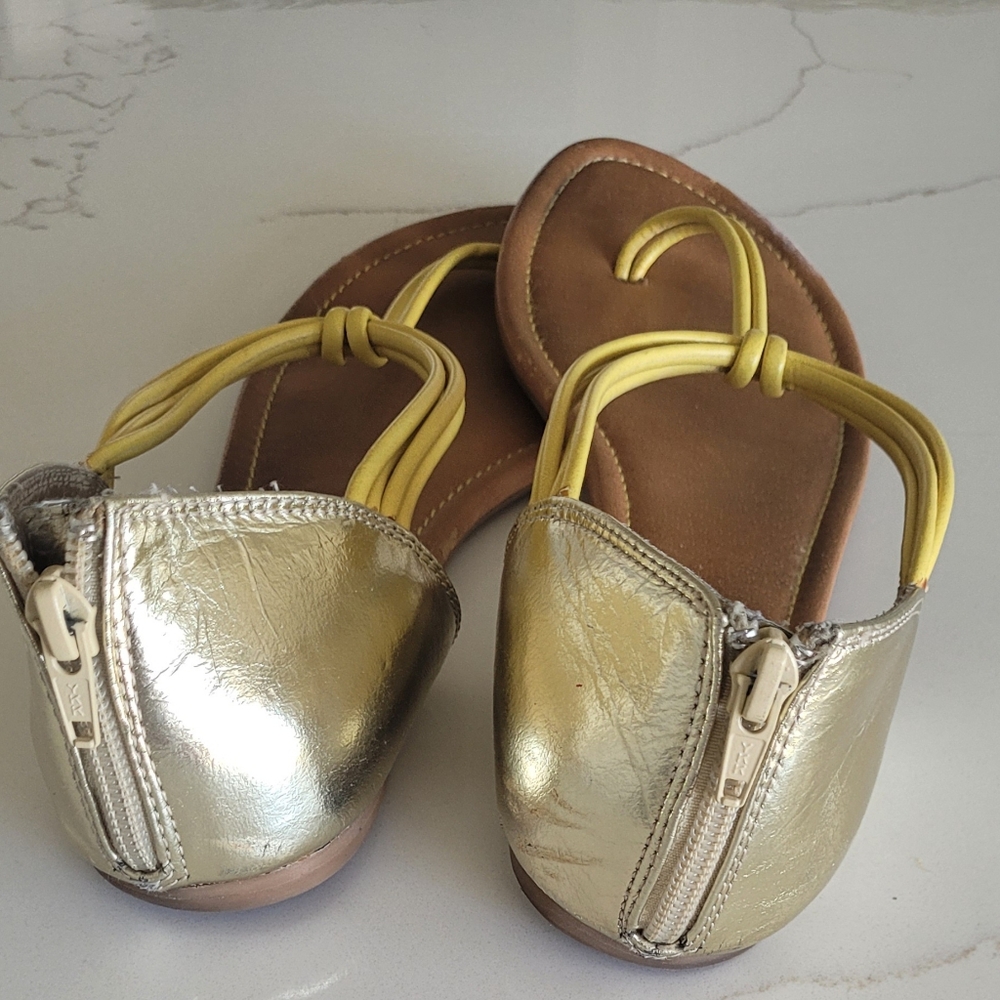 Sandals - Picture 3 of 3
